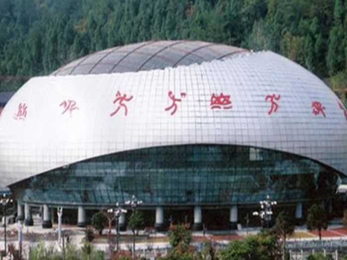 嘉兴体育中心球形网架加工安装
